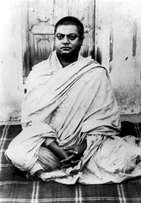 उठो, जागो और तब तक मत रुको जब तक लक्ष्य प्राप्त न हो. 