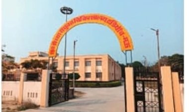 घोसी के टडियाव 100 बेड अस्पताल में सुविधाओं का टोटा ‍; एड.सतीश कुमार पांडेय